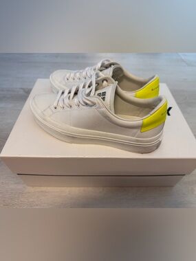 Givenchy White and Black Logo Shoe Box
